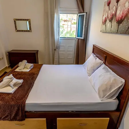 Popi's House In Town